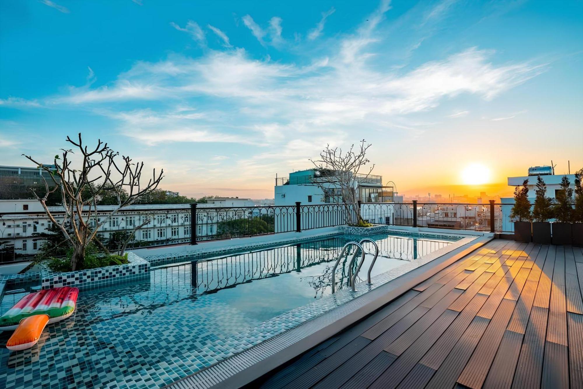 The Now Boutique Hotel & Apartment Дананг Экстерьер фото