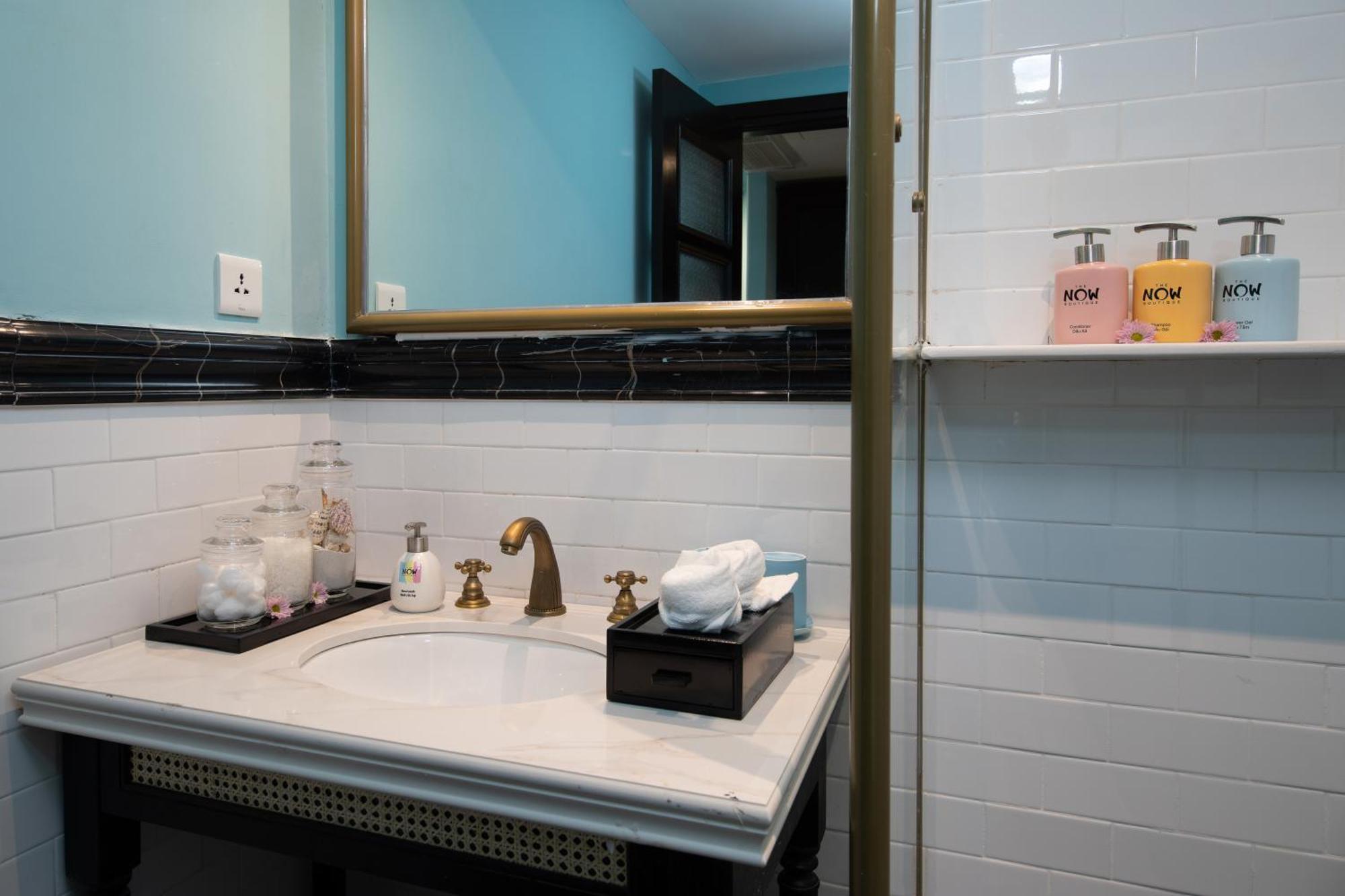 The Now Boutique Hotel & Apartment Дананг Экстерьер фото