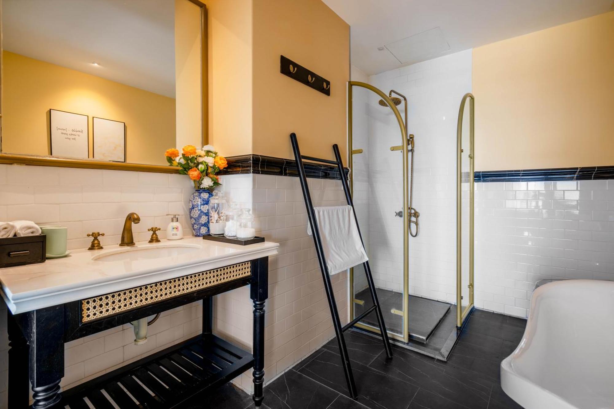 The Now Boutique Hotel & Apartment Дананг Экстерьер фото